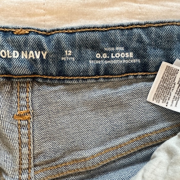 Old Navy O.G. Loose Jeans - Size 12 Petite - Picture 3 of 4